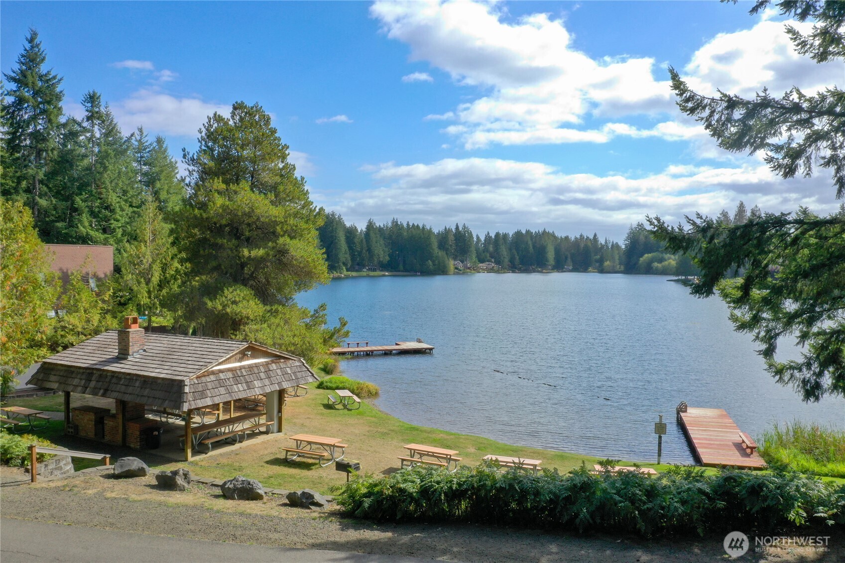 261 E Rainier Court , Allyn, WA 98524