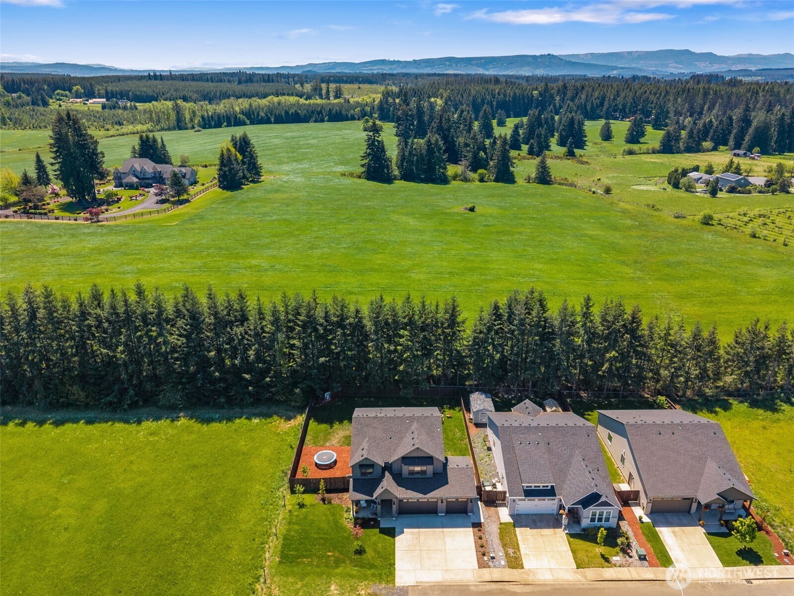 1090 RW Fletcher Street , Winlock, WA 98596