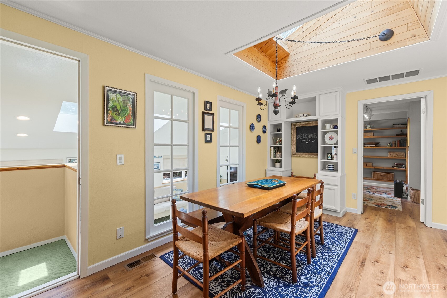 25720 78th Avenue SW, Vashon, WA 98070