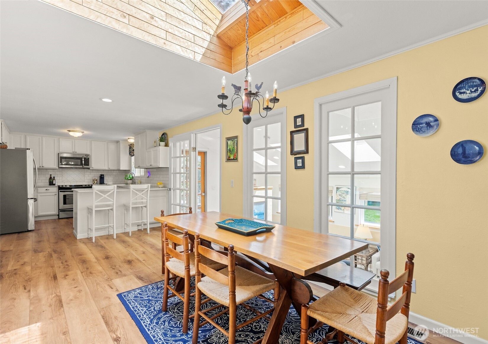 25720 78th Avenue SW, Vashon, WA 98070