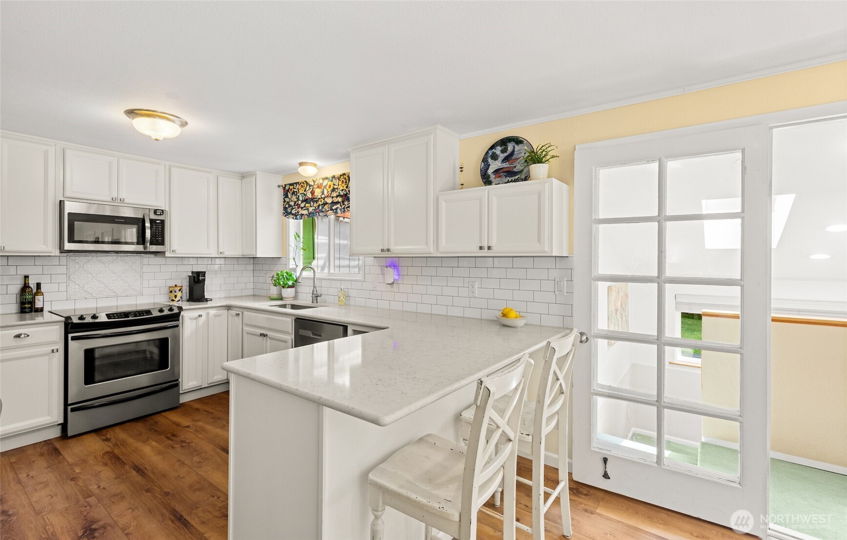25720 78th Avenue SW, Vashon, WA 98070