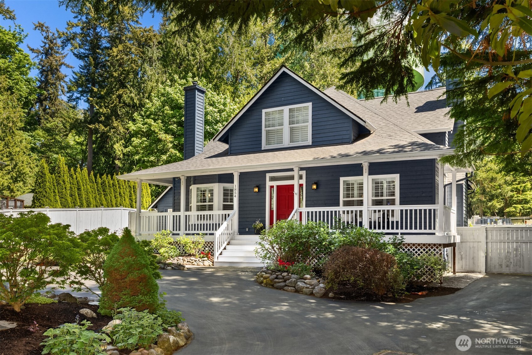 1854 Commodore Lane NW, Bainbridge Island, WA 98110