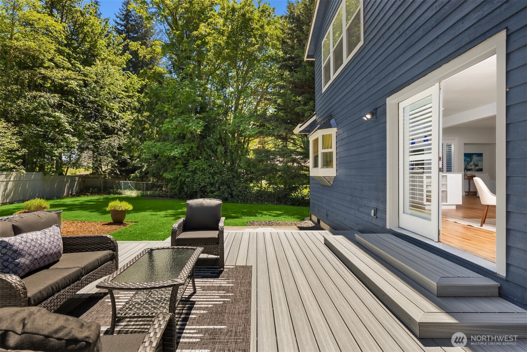 1854 Commodore Lane NW, Bainbridge Island, WA 98110