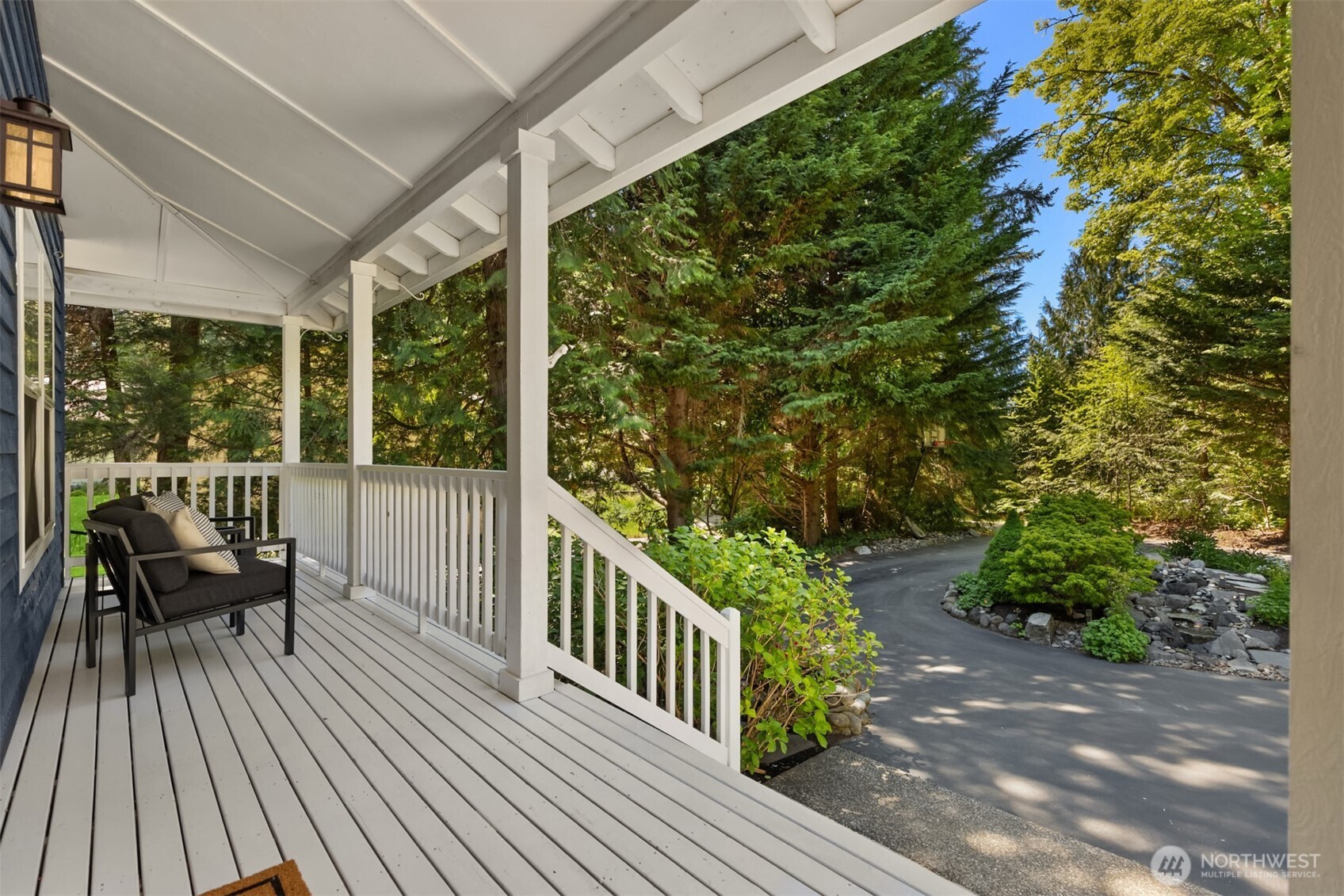 1854 Commodore Lane NW, Bainbridge Island, WA 98110
