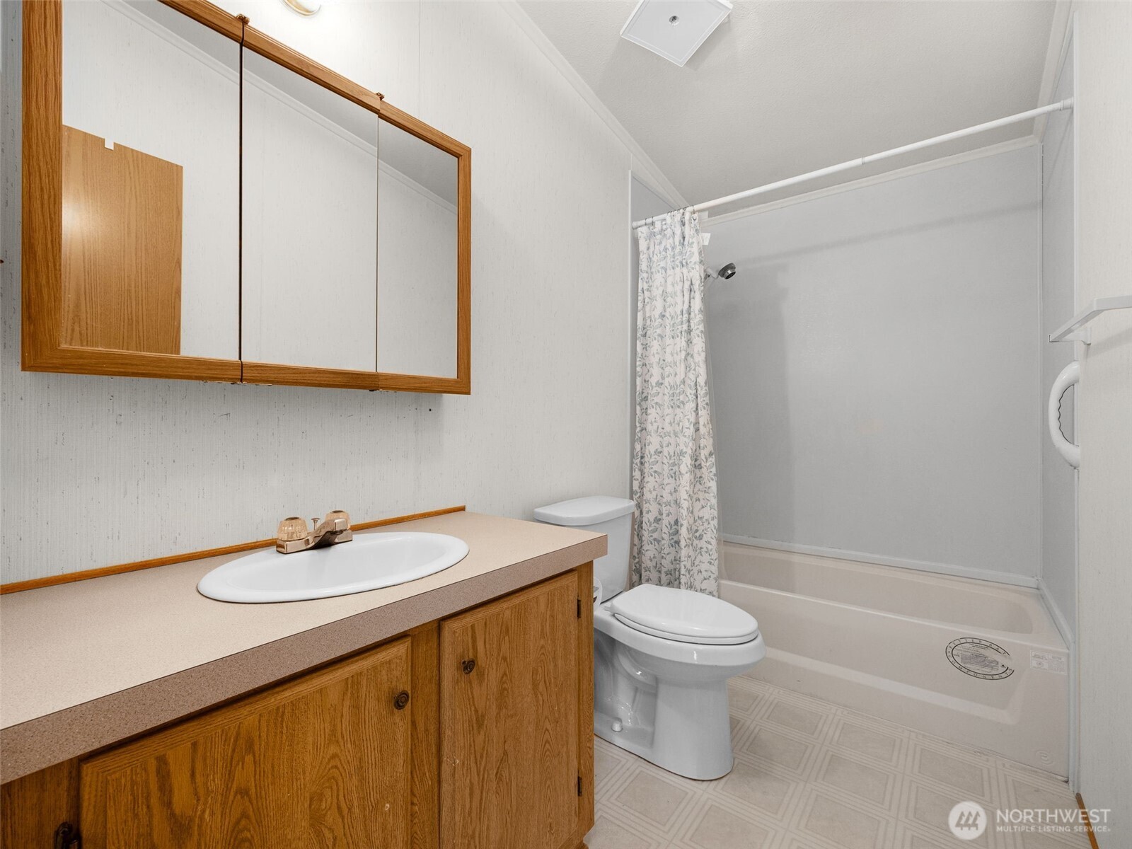 29603 I Street , Ocean Park, WA 98640