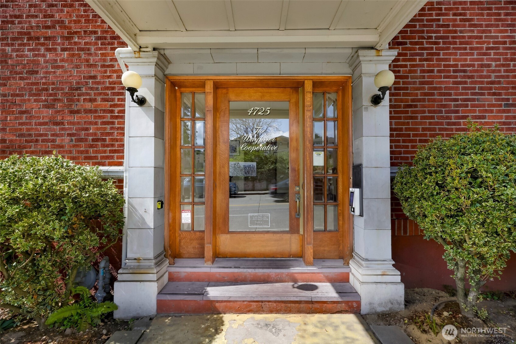 4725 15th Avenue NE #12, Seattle, WA 98105