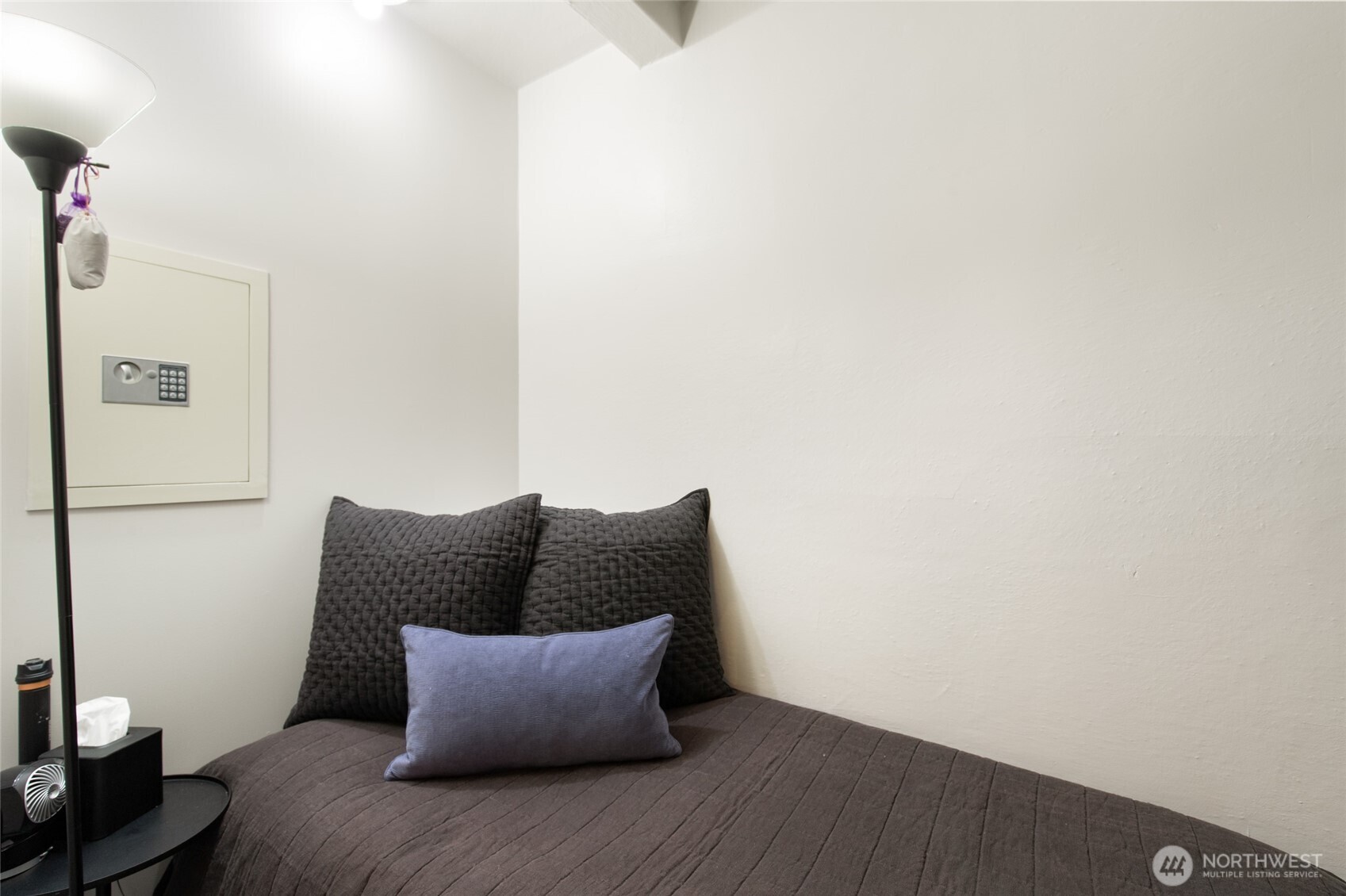 4725 15th Avenue NE #12, Seattle, WA 98105