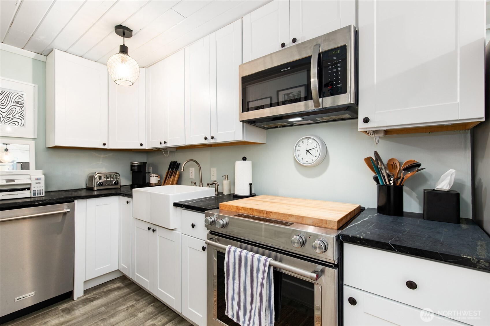 4725 15th Avenue NE #12, Seattle, WA 98105