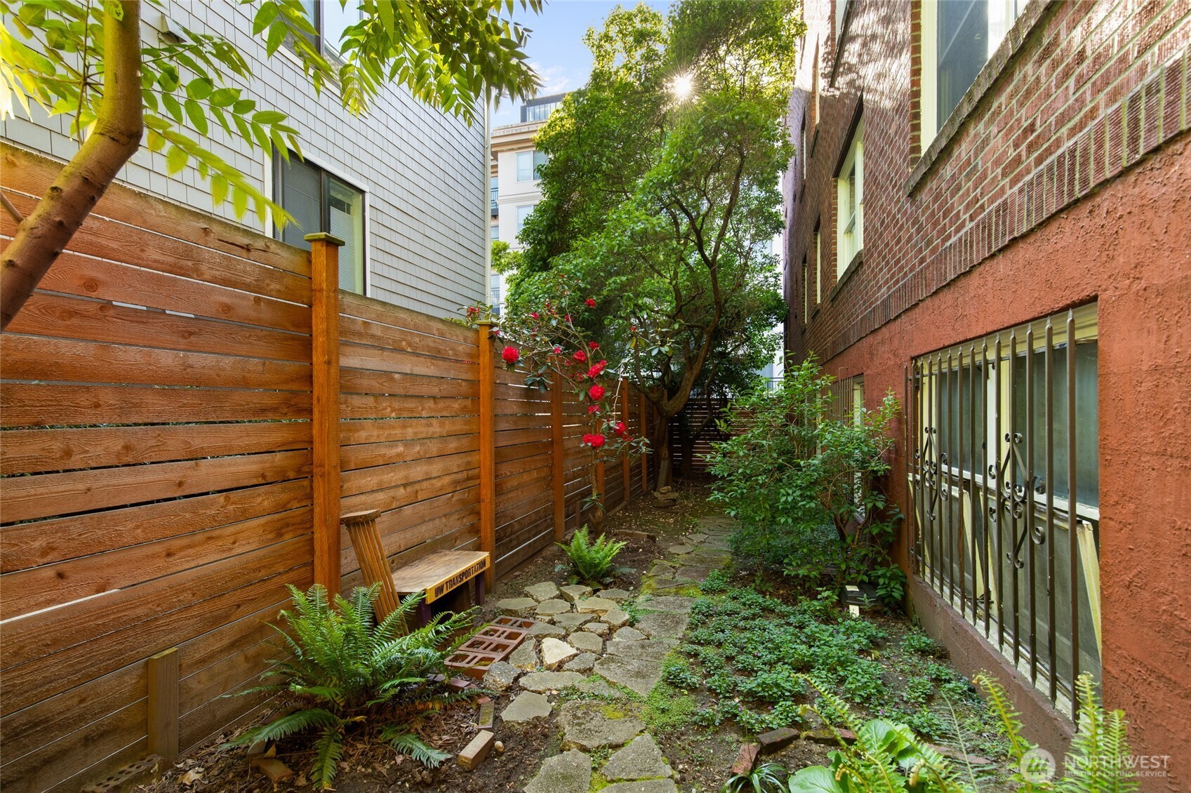 4725 15th Avenue NE #12, Seattle, WA 98105