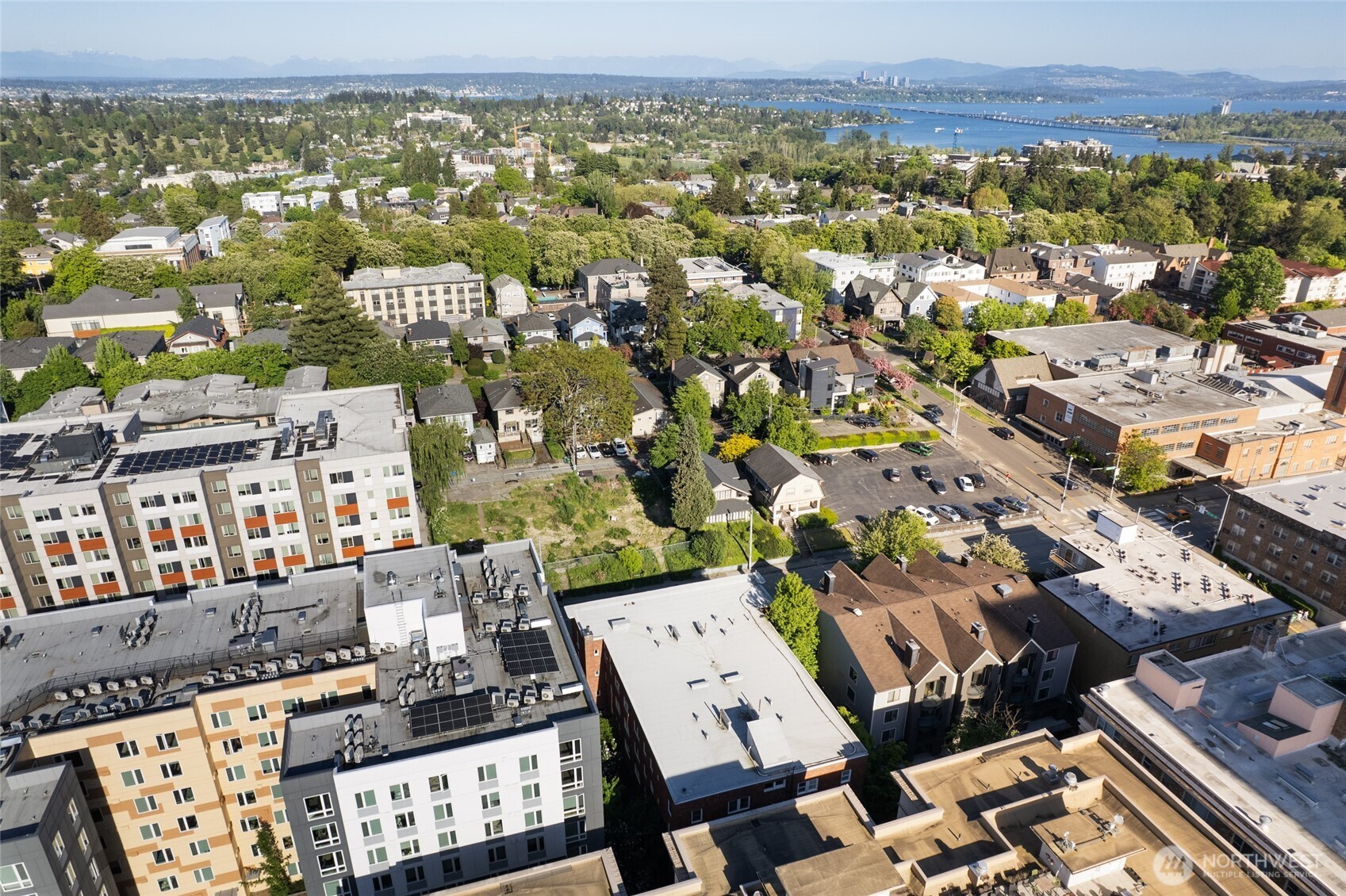 4725 15th Avenue NE #12, Seattle, WA 98105