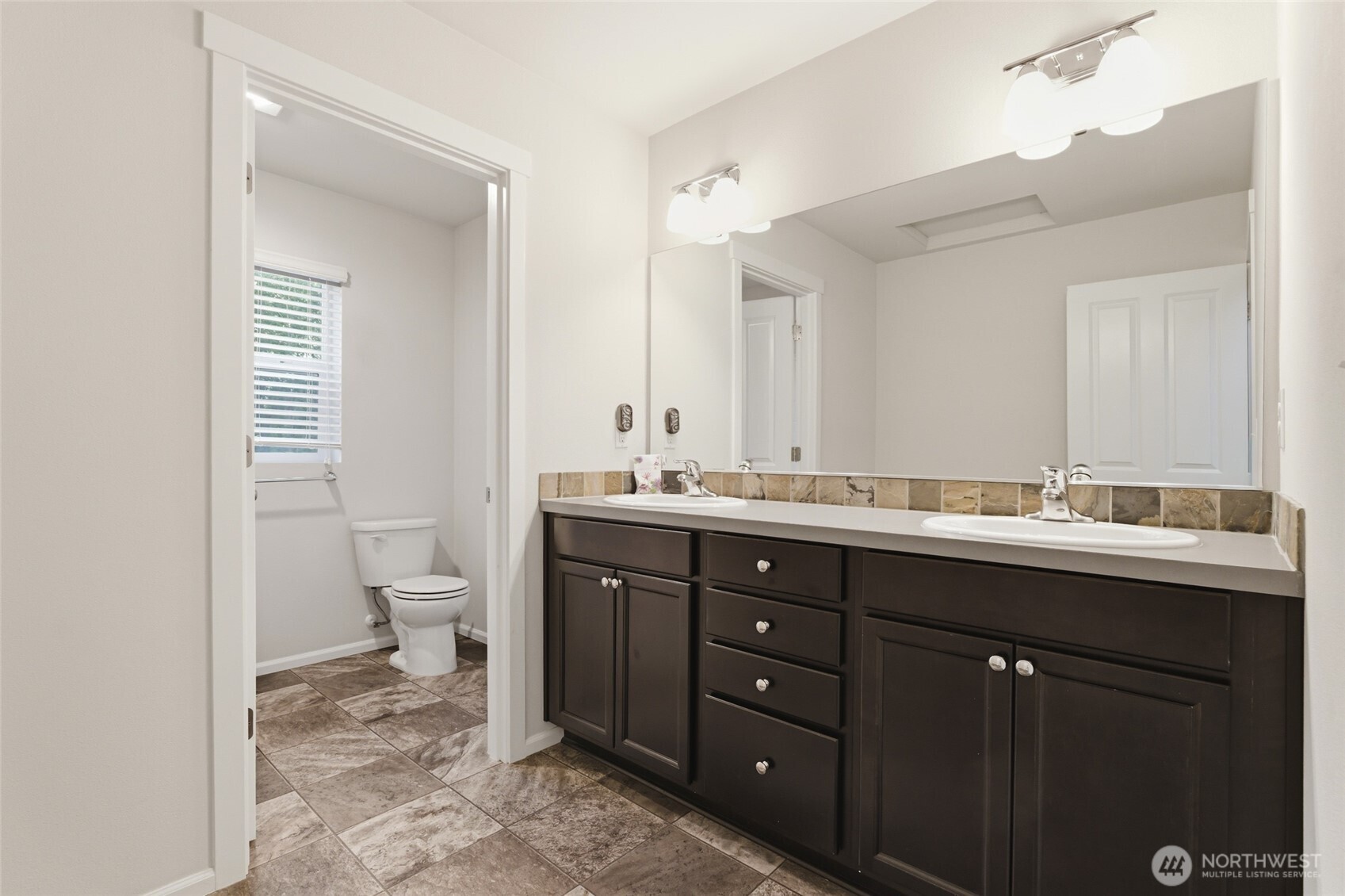 914 O'Farrell Lane NW, Orting, WA 98360