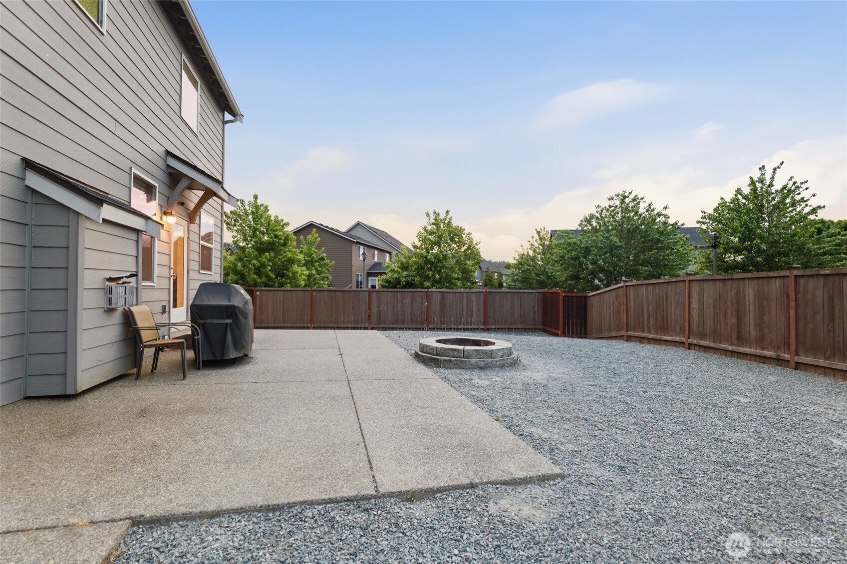 914 O'Farrell Lane NW, Orting, WA 98360