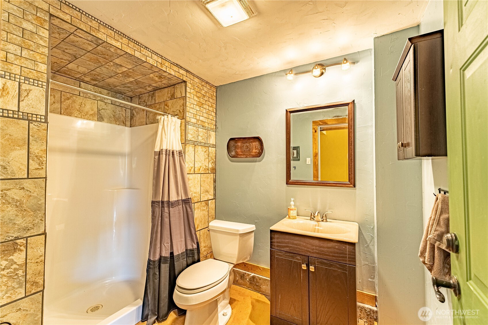 8102 Silva Avenue SE, Snoqualmie, WA 98065