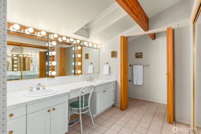 4331 Rhodes End NE, Bainbridge Island, WA 98110-3270 - Photo 16