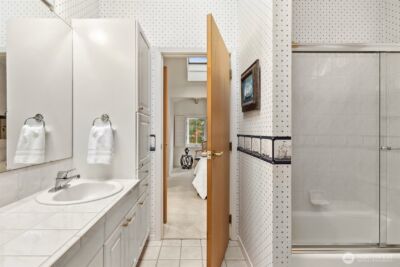 4331 Rhodes End NE, Bainbridge Island, WA 98110-3270 - Photo 18