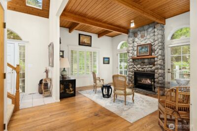 4331 Rhodes End NE, Bainbridge Island, WA 98110-3270 - Photo 3
