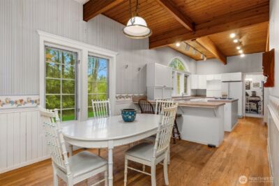 4331 Rhodes End NE, Bainbridge Island, WA 98110-3270 - Photo 10