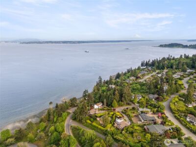 10879 Bill Point Circle NE, Bainbridge Island, WA 98110 - Photo 33