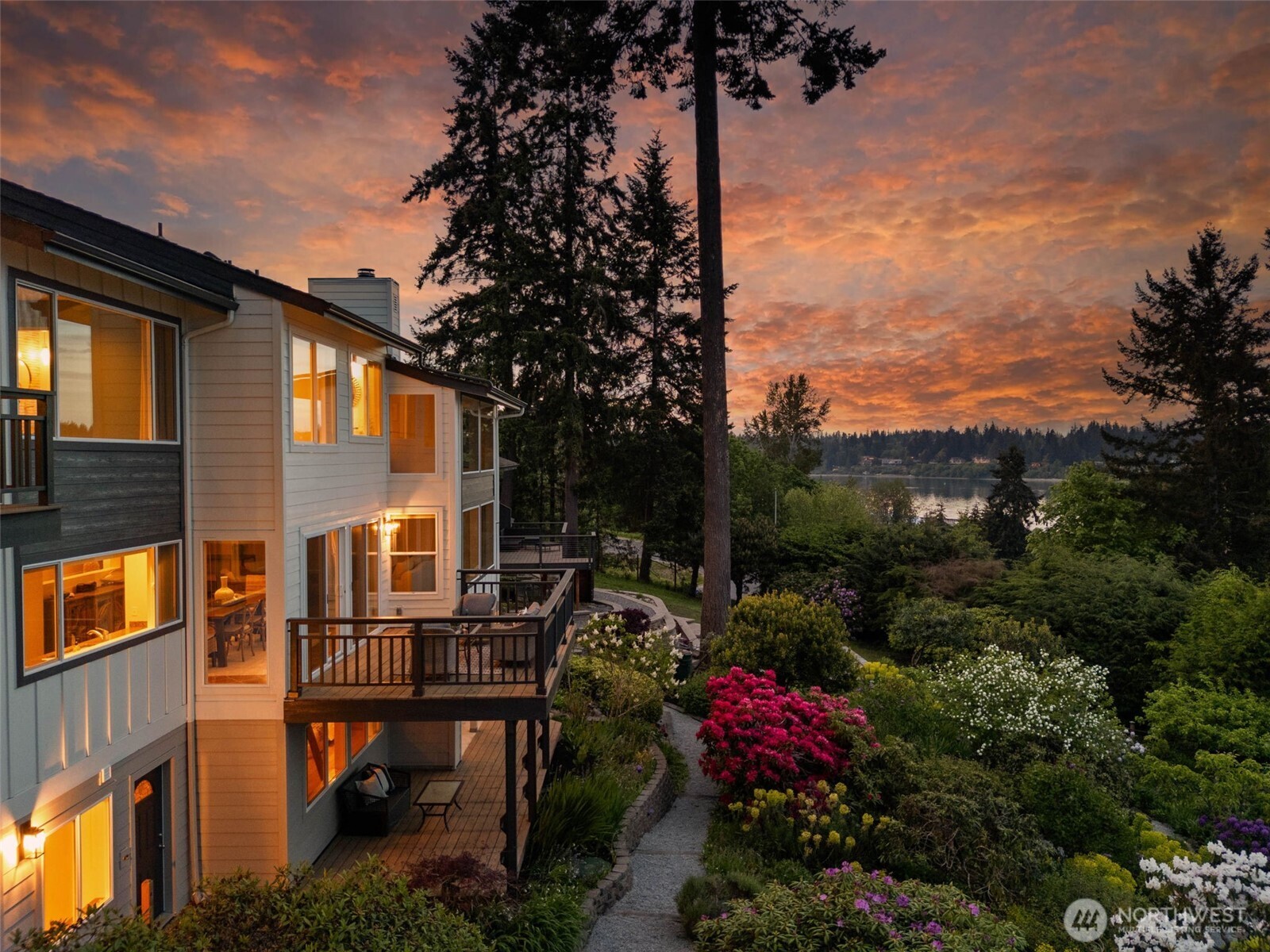 10879 Bill Point Circle NE, Bainbridge Island, WA 98110