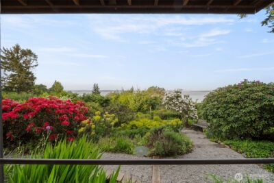 10879 Bill Point Circle NE, Bainbridge Island, WA 98110 - Photo 5