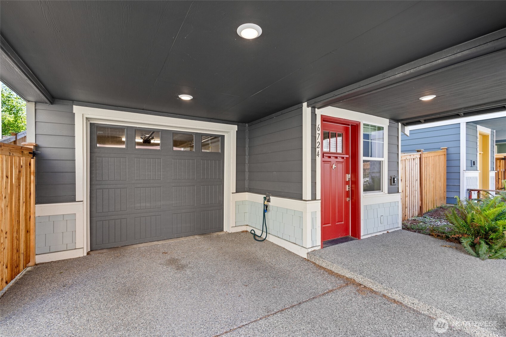 6724 34th Avenue SW, Seattle, WA 98126