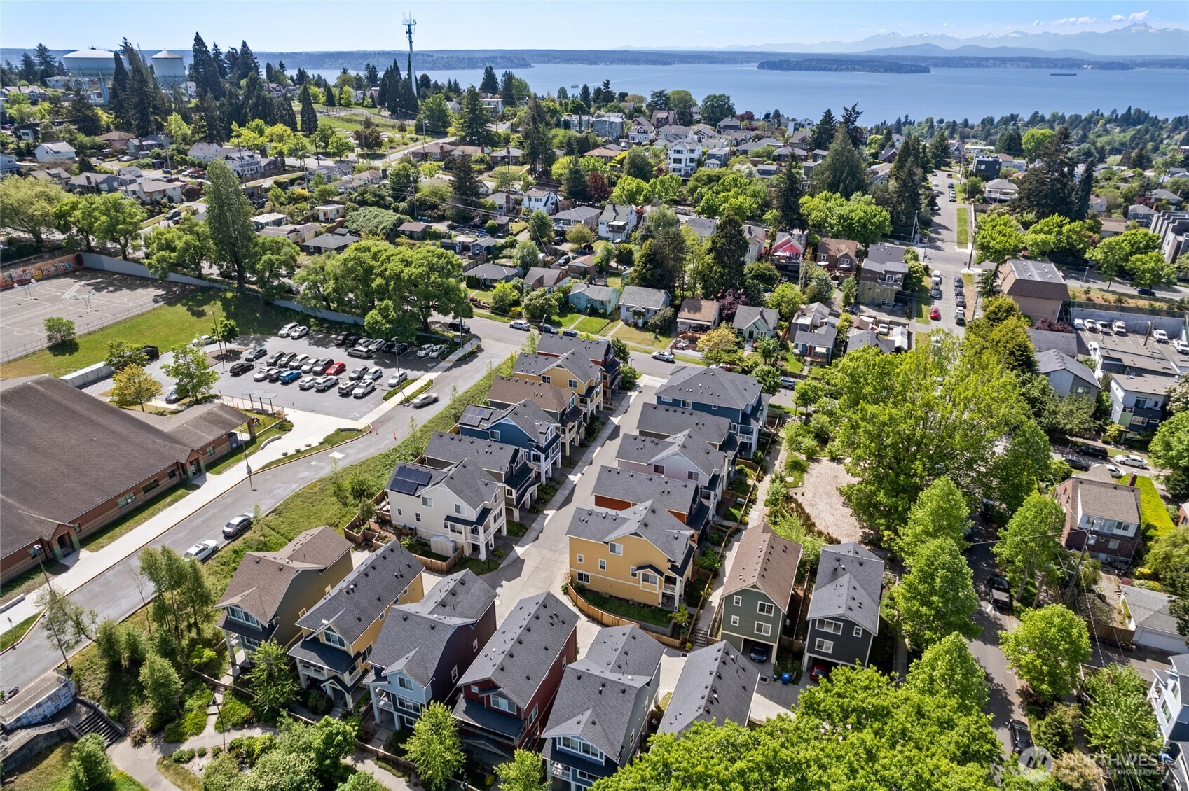6724 34th Avenue SW, Seattle, WA 98126