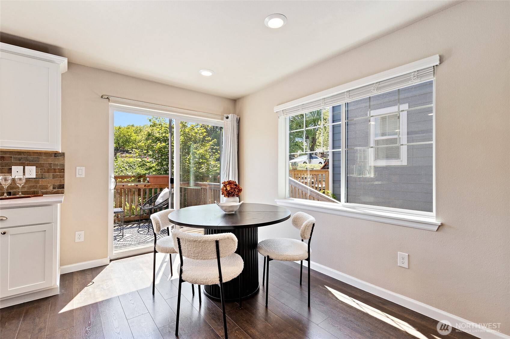 6724 34th Avenue SW, Seattle, WA 98126