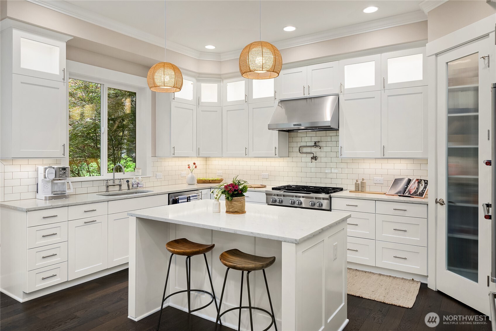 6903 NE New Brooklyn Road , Bainbridge Island, WA 98110