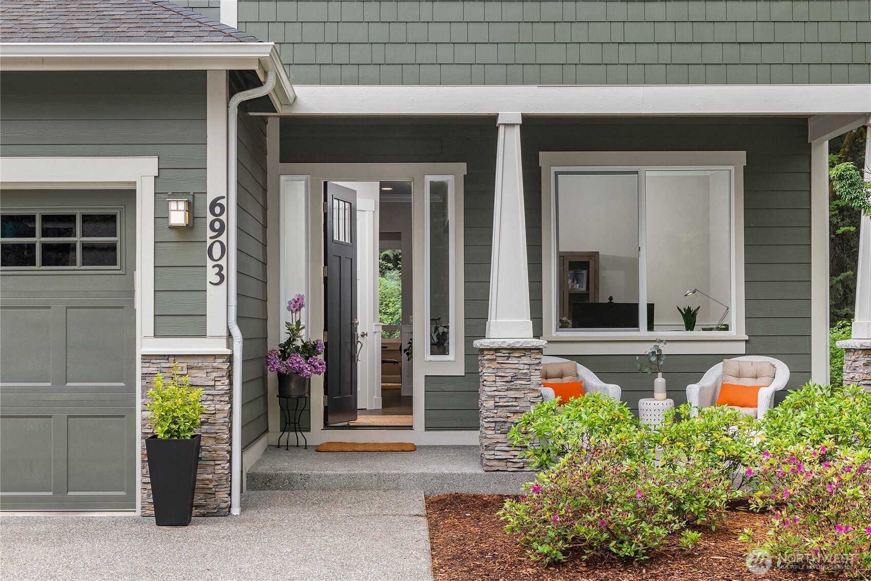 6903 NE New Brooklyn Road , Bainbridge Island, WA 98110