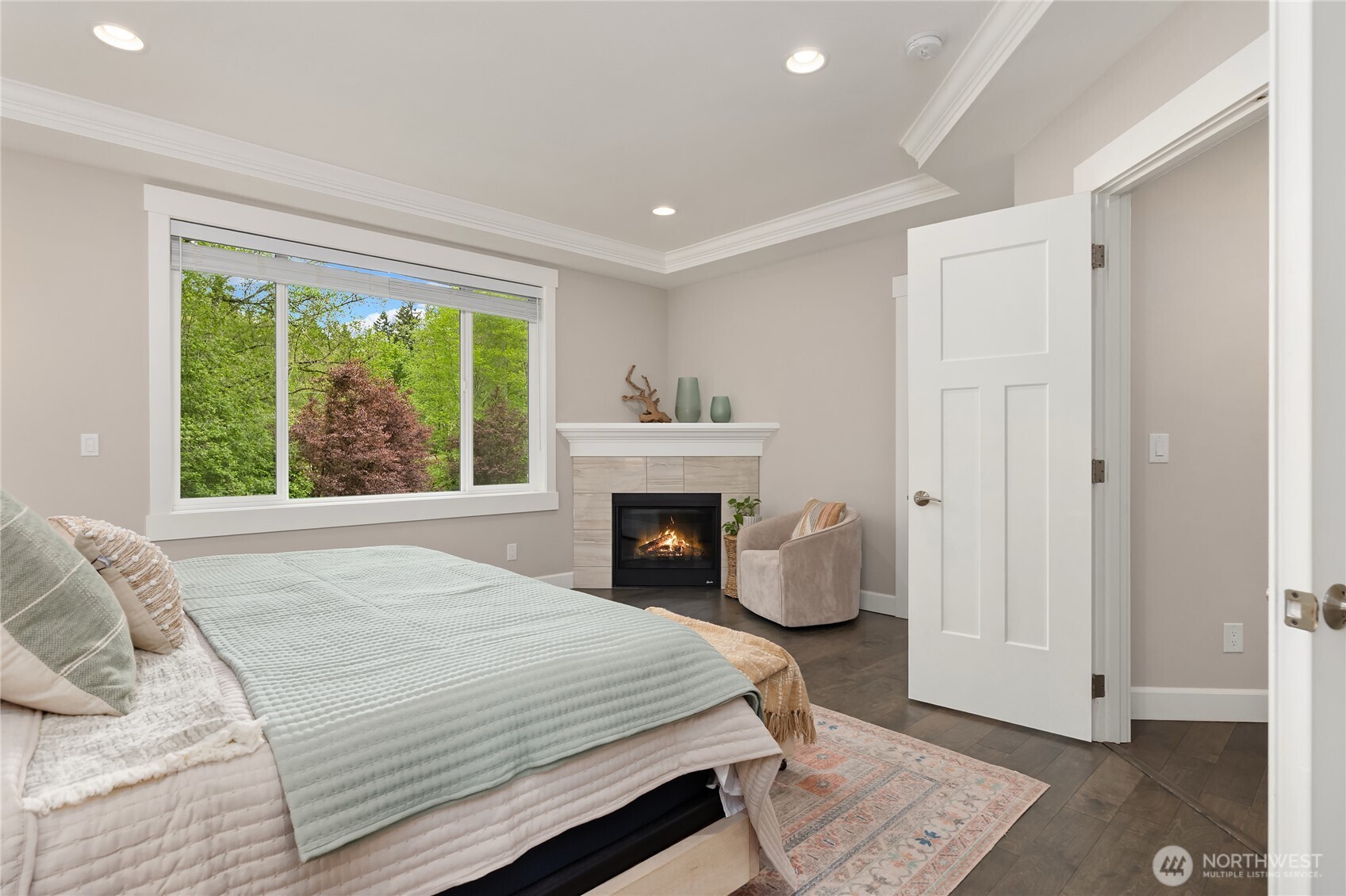 6903 NE New Brooklyn Road , Bainbridge Island, WA 98110