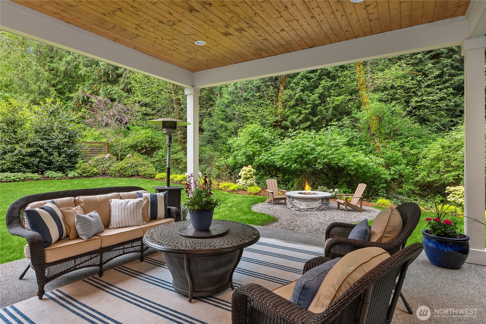 6903 NE New Brooklyn Road , Bainbridge Island, WA 98110
