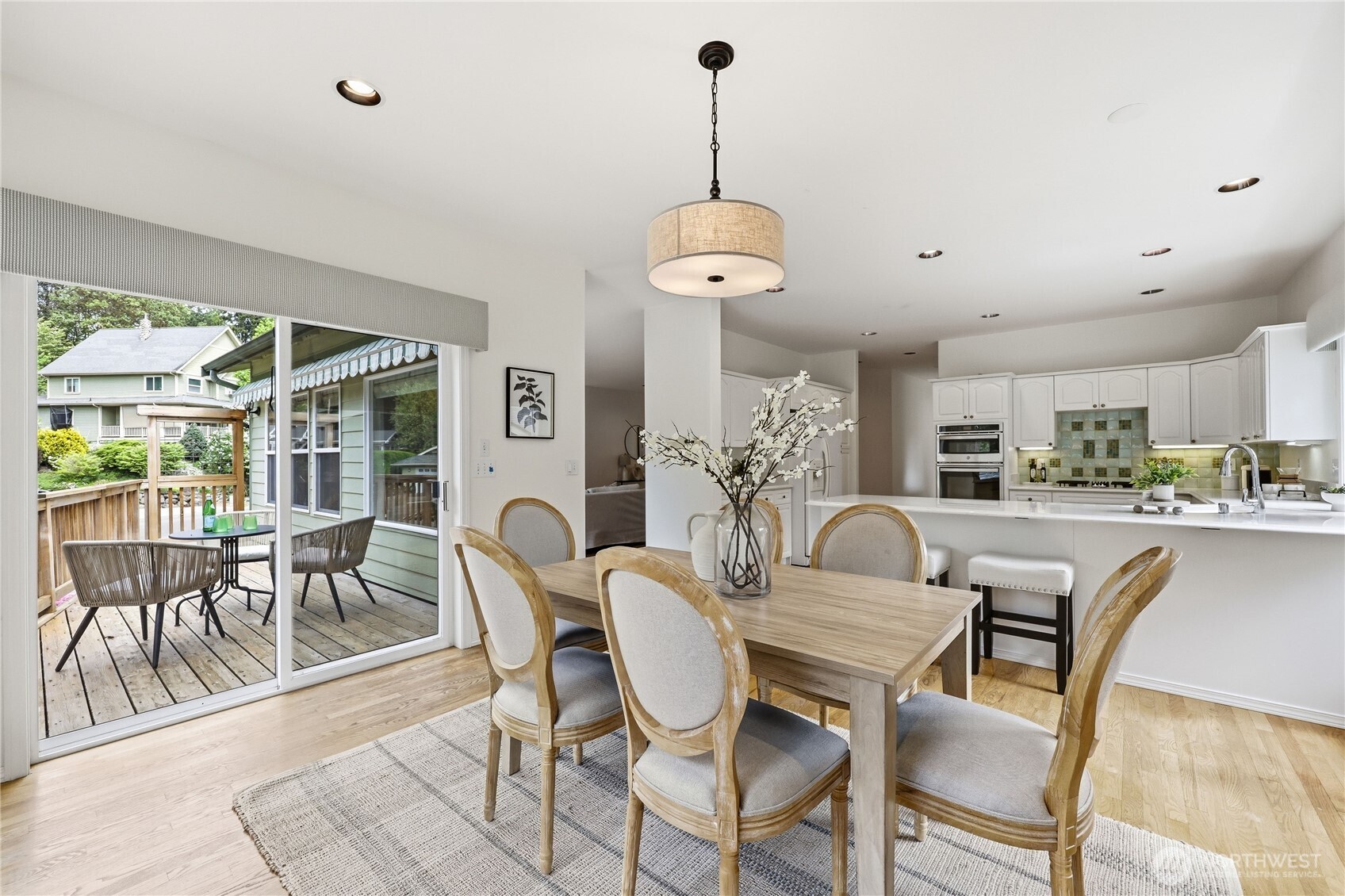 18575 Skog Court NE, Poulsbo, WA 98370