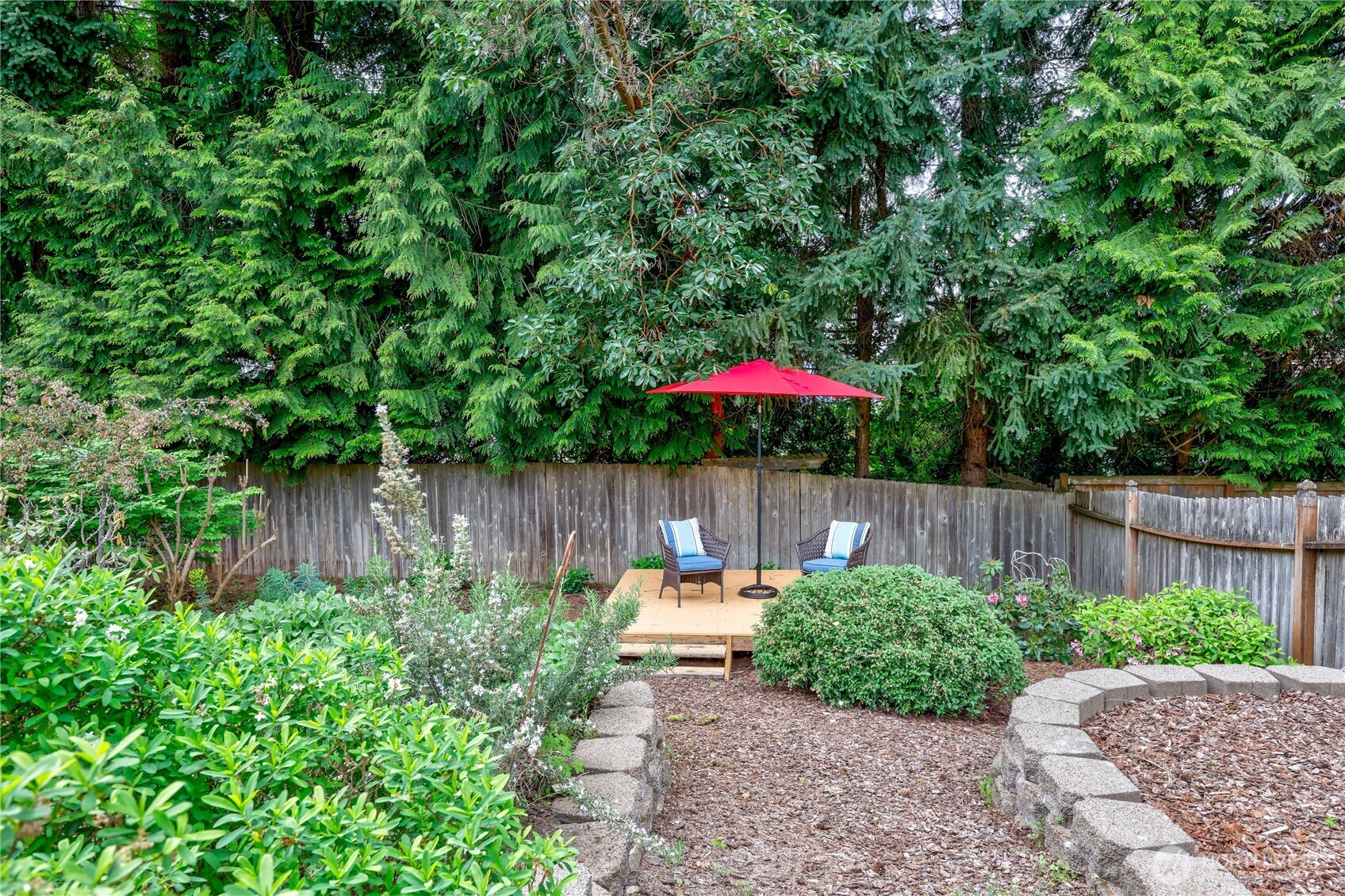 18575 Skog Court NE, Poulsbo, WA 98370
