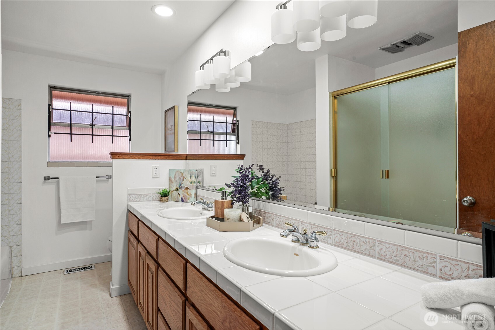 8626 S 134th Street , Seattle, WA 98178