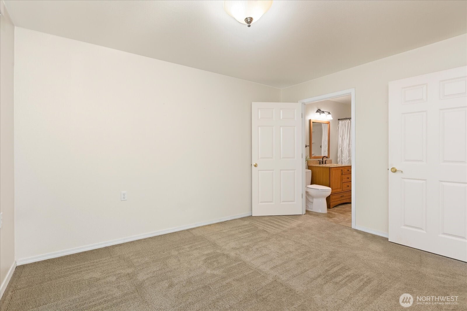5731 12th Avenue W #I-101, Everett, WA 98203