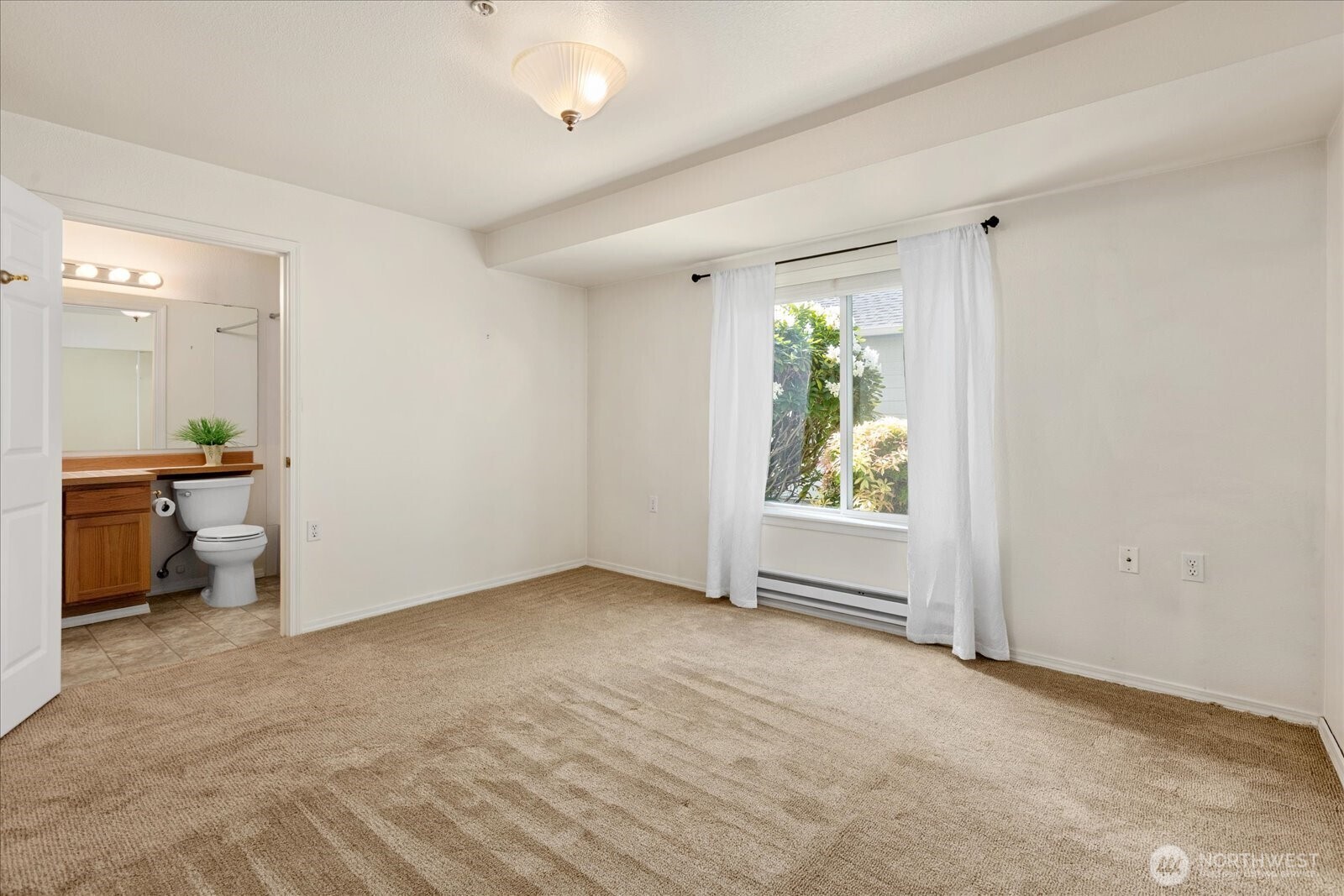 5731 12th Avenue W #I-101, Everett, WA 98203