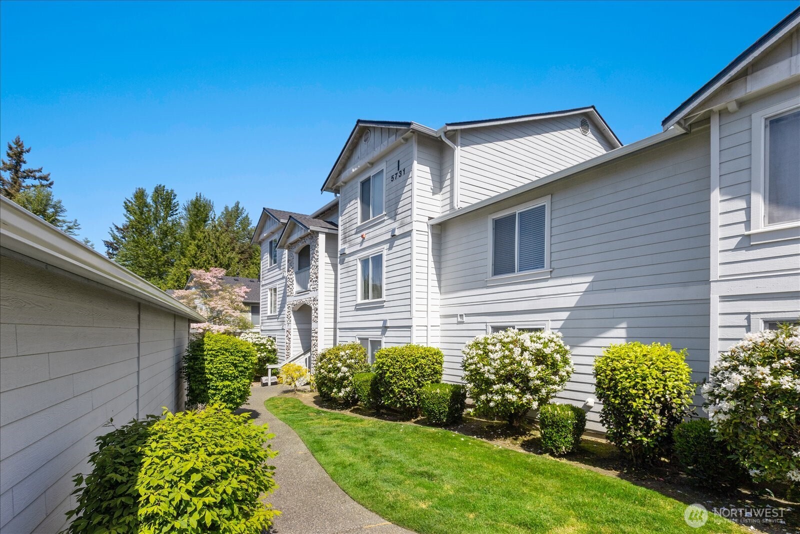 5731 12th Avenue W #I-101, Everett, WA 98203