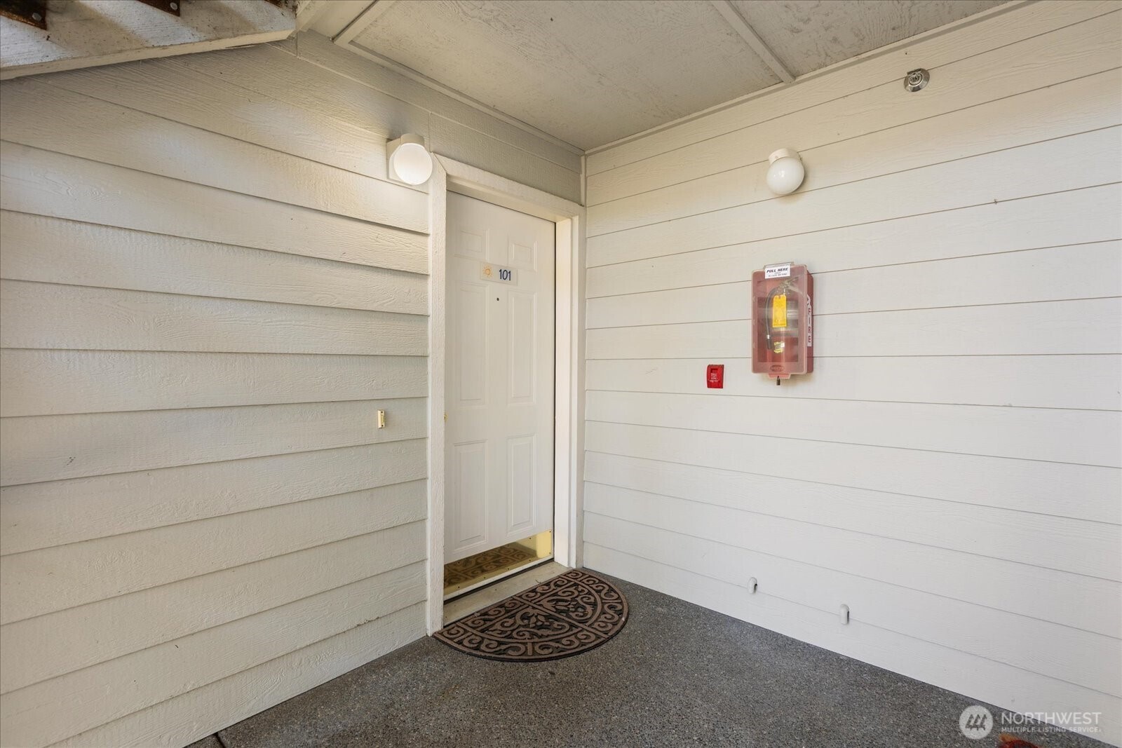 5731 12th Avenue W #I-101, Everett, WA 98203