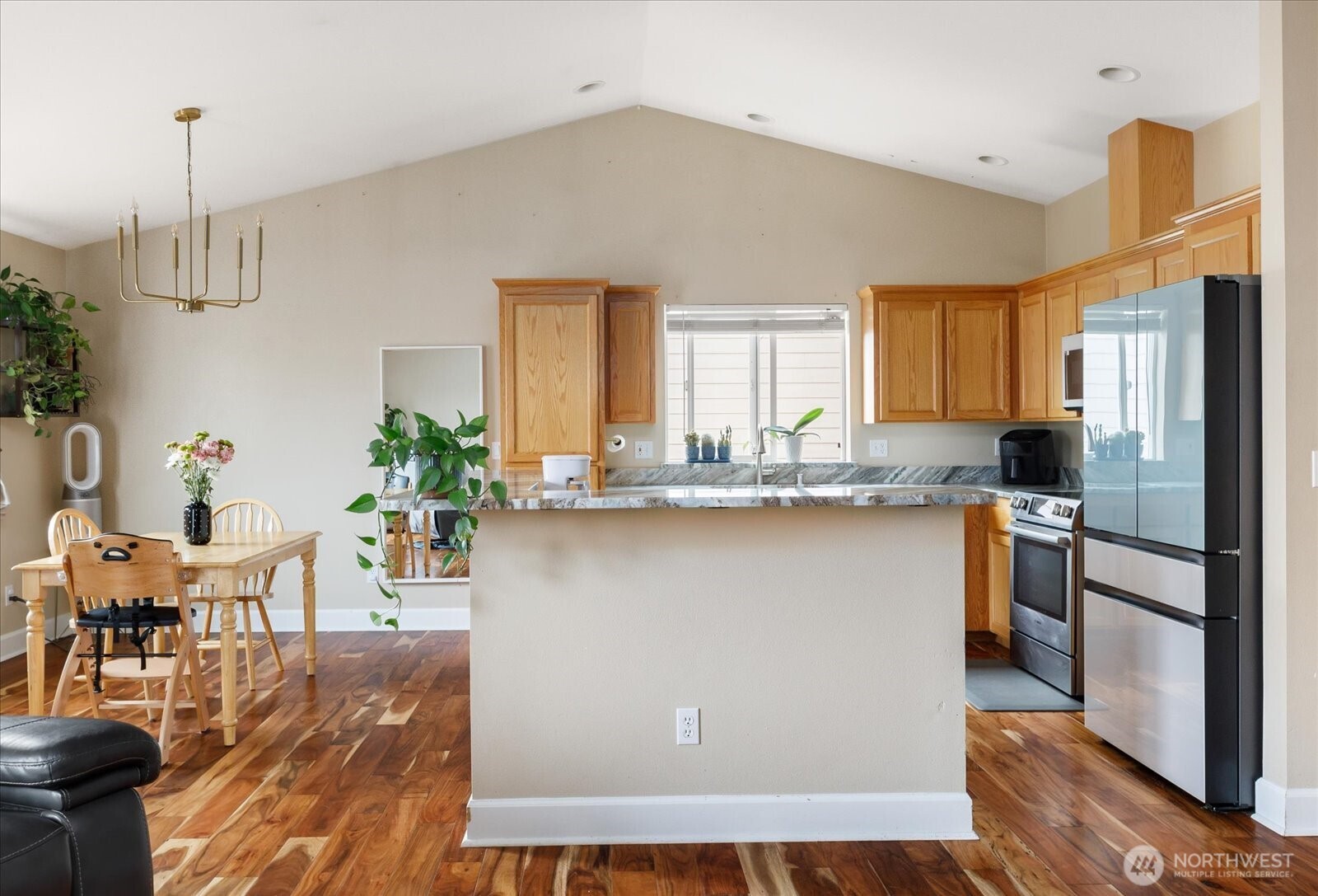 1430 NW Camellia Loop , Oak Harbor, WA 98277