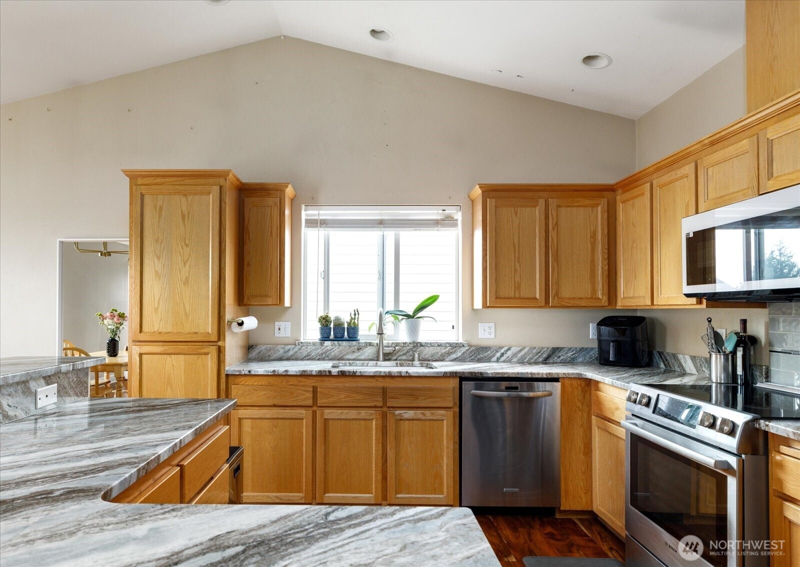 1430 NW Camellia Loop , Oak Harbor, WA 98277