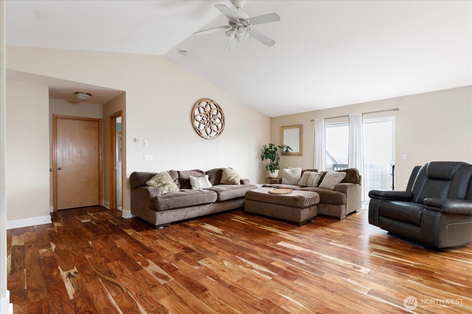1430 NW Camellia Loop , Oak Harbor, WA 98277
