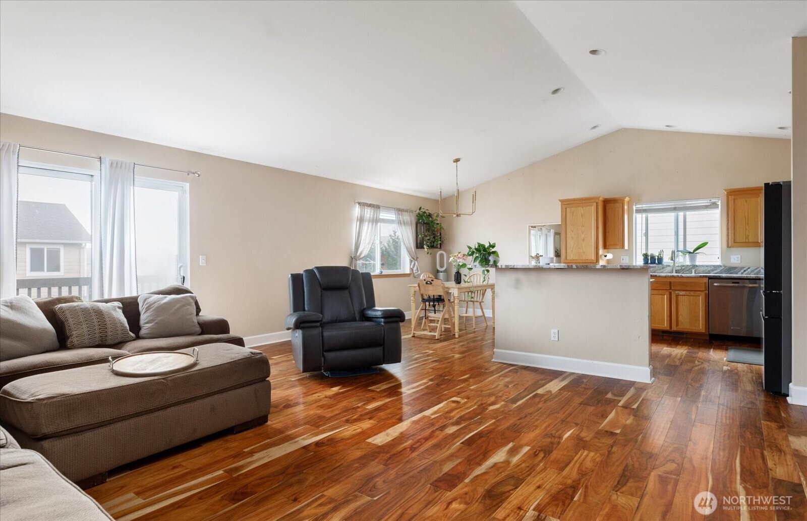 1430 NW Camellia Loop , Oak Harbor, WA 98277