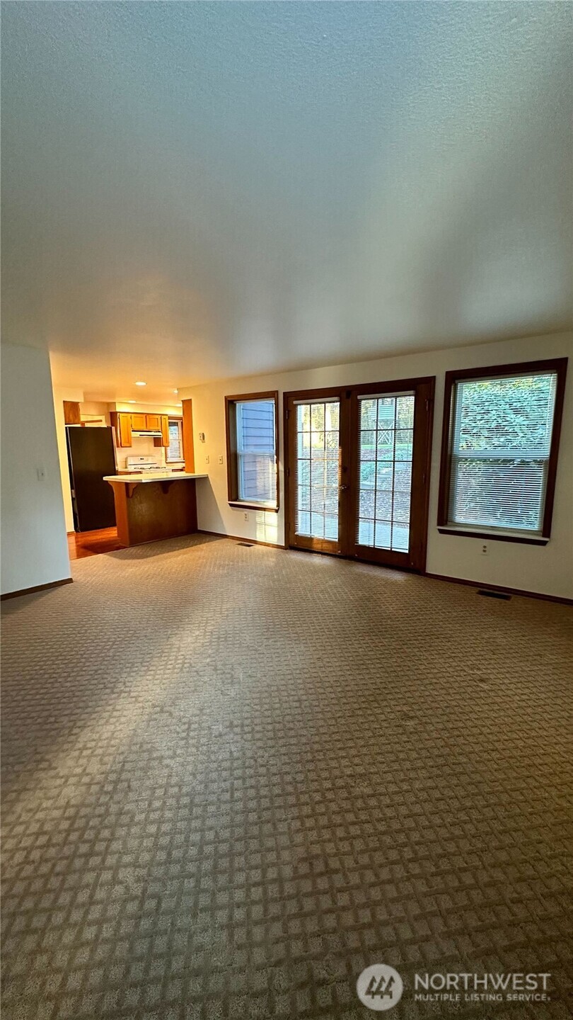8036 Supreme Court SW, Olympia, WA 98512
