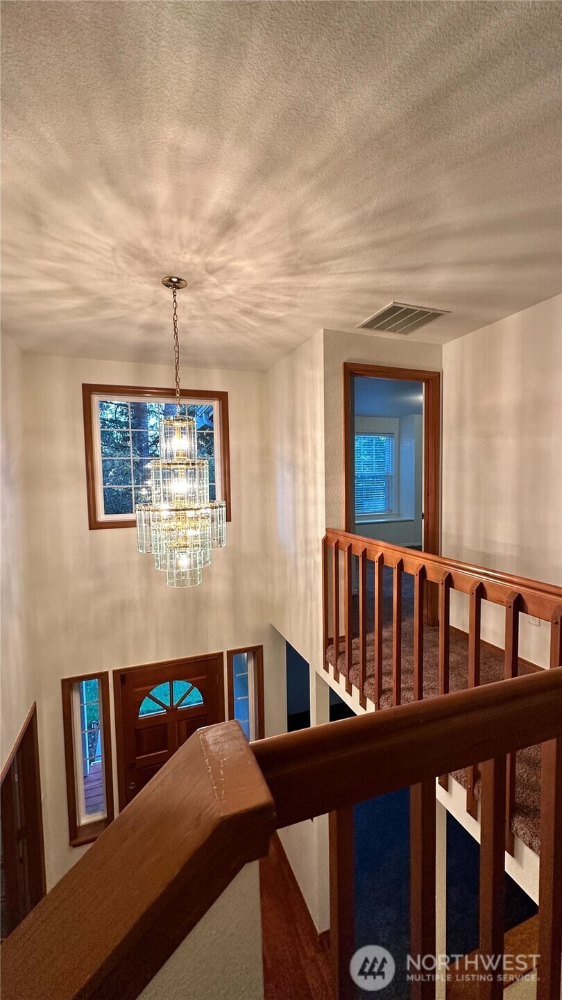 8036 Supreme Court SW, Olympia, WA 98512