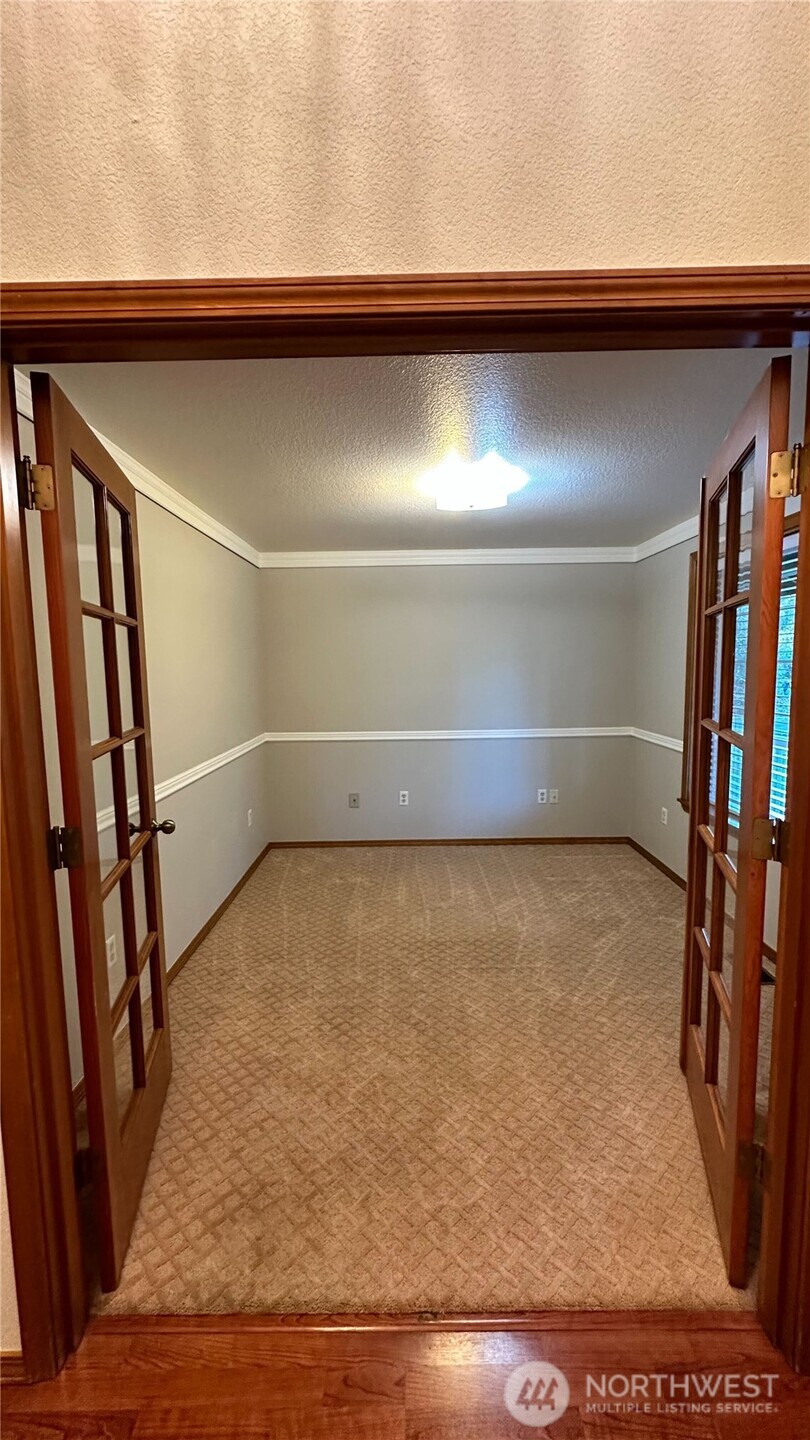 8036 Supreme Court SW, Olympia, WA 98512