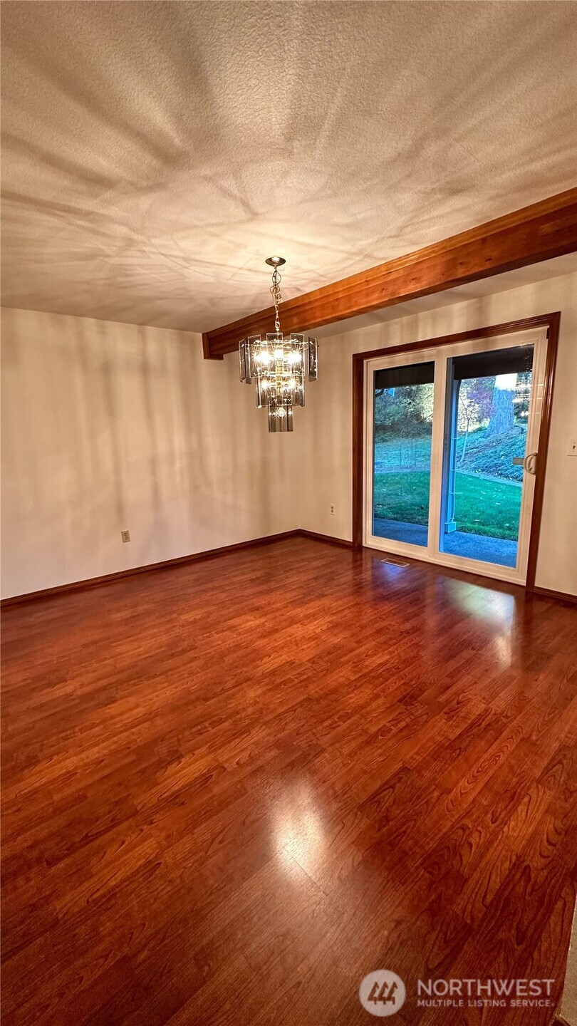 8036 Supreme Court SW, Olympia, WA 98512