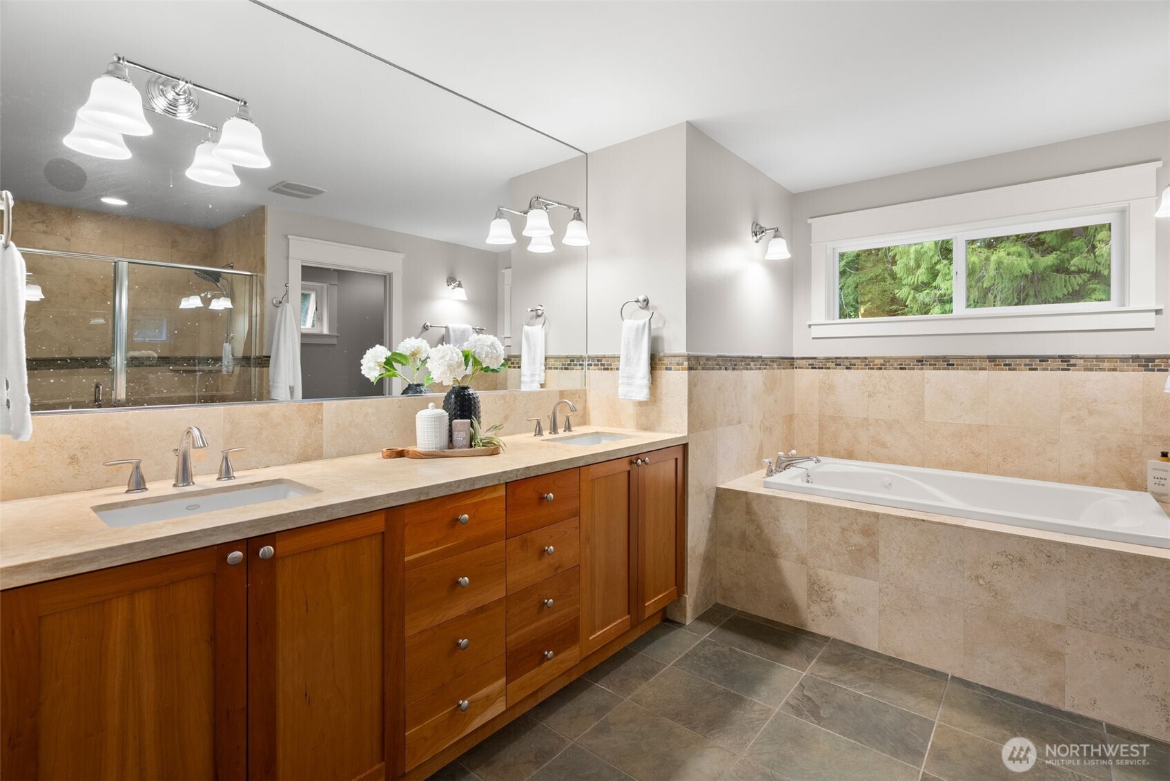 6963 NE Hidden Cove Road , Bainbridge Island, WA 98110