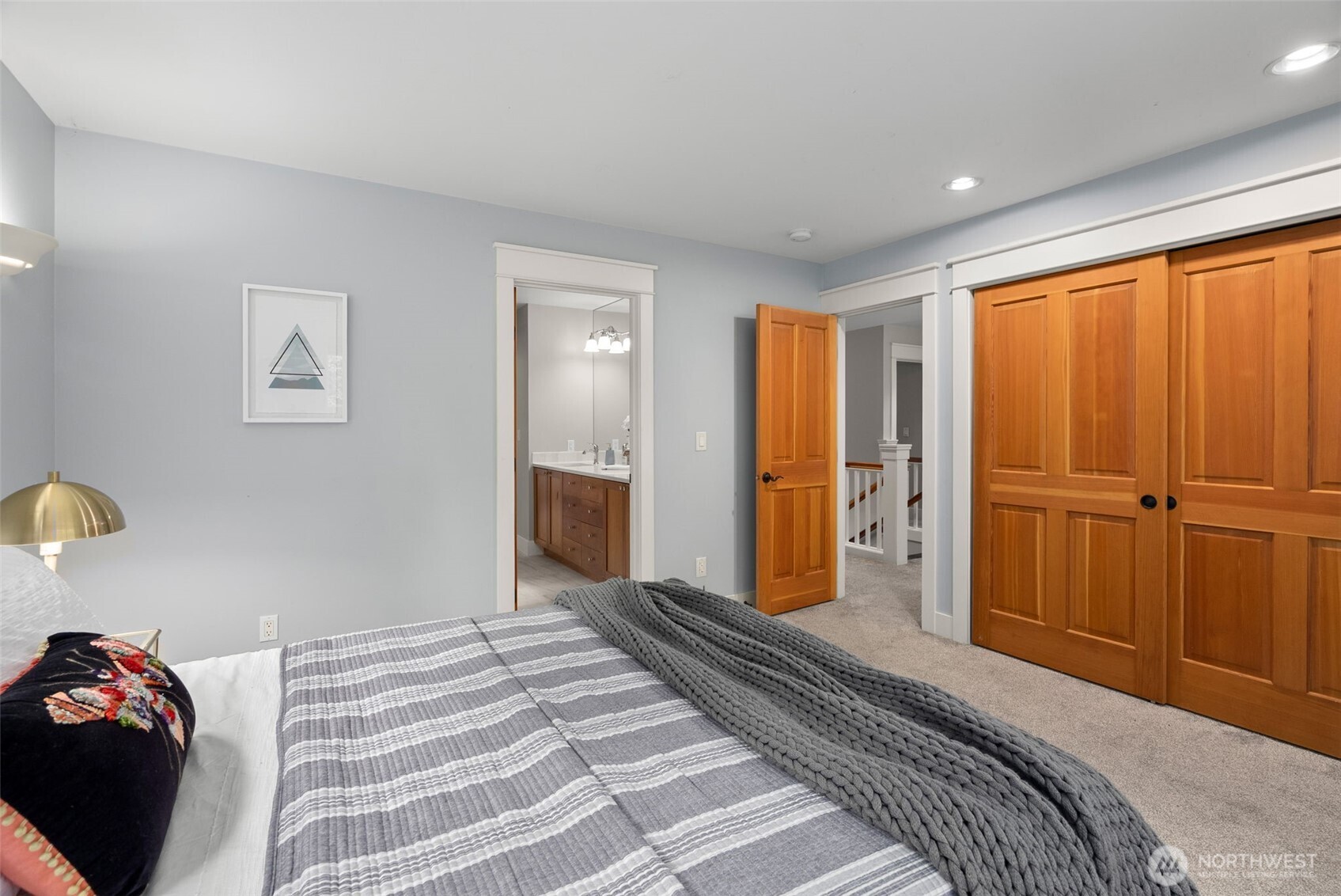 6963 NE Hidden Cove Road , Bainbridge Island, WA 98110