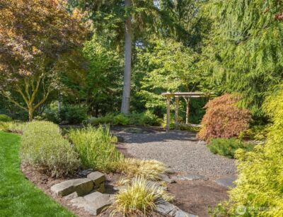 13223 NE Cambridge Crest Way , Bainbridge Island, WA 98110 - Photo 31