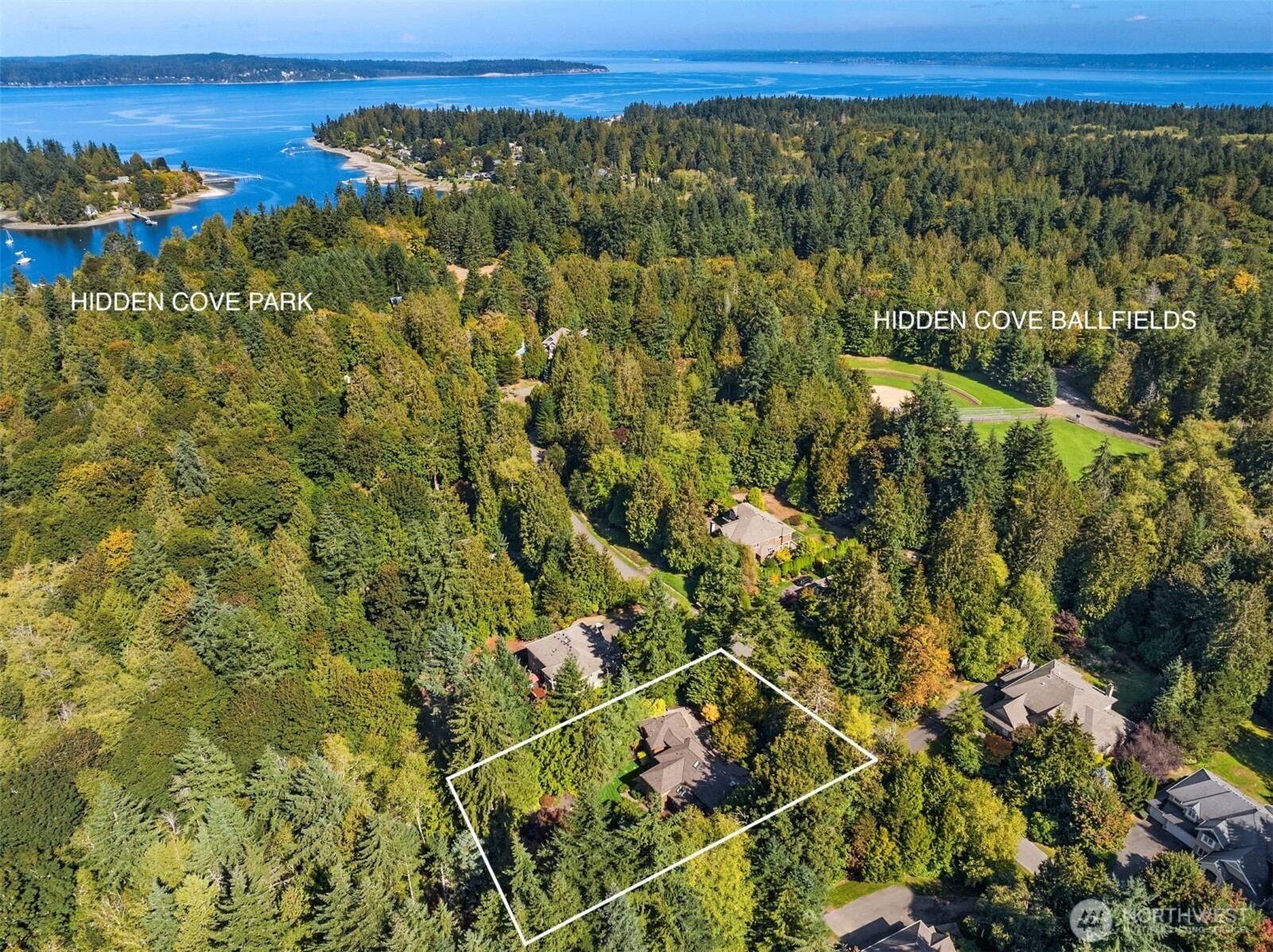 13223 NE Cambridge Crest Way , Bainbridge Island, WA 98110